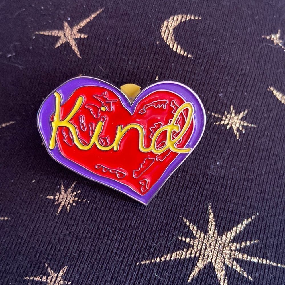“Kind” Heart Pin Brooch Inspirational Word Jewelry Fashion Accessory